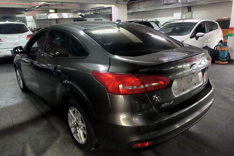 Used Ford Focus 2017 Sedan 1.6L Manual Fashion Edition Smart Drive Version Rear Left 45 Deg