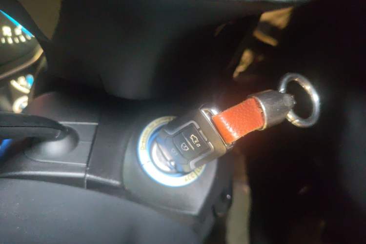 Used Ford Focus 2017 Sedan 1.6L Manual Fashion Edition Smart Drive Version Vehicle Key