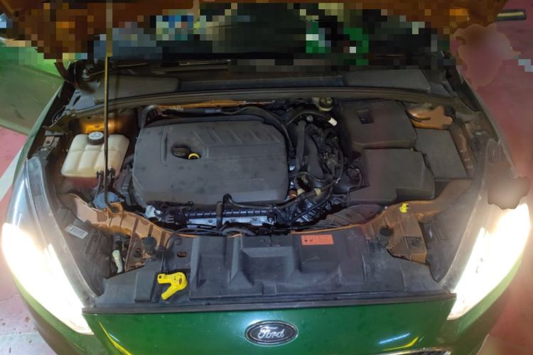 Used Ford Focus 2017 Hatchback EcoBoost 180 Automatic Sport Model Engine Bay