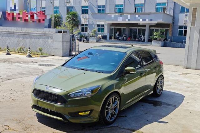 Used Ford Focus 2017 Hatchback EcoBoost 180 Automatic Sport Model