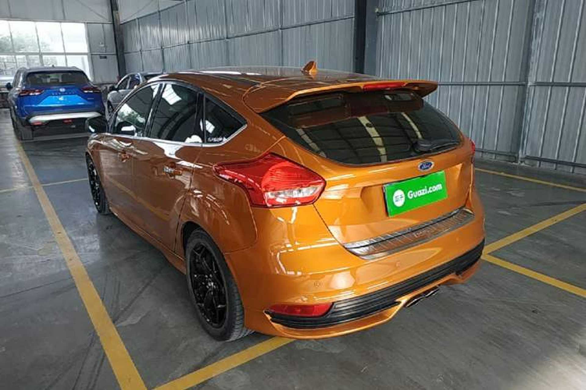 Used Ford Focus 2017 Hatchback EcoBoost 180 Automatic Sport Model Exterior 2