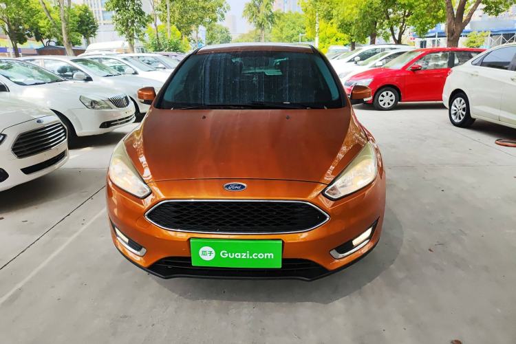 Used Ford Focus 2017 Hatchback 1.6L Automatic Fashion Edition Smart Drive Version Exterior 3