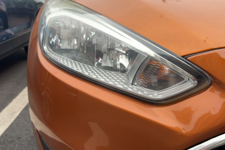 Used Ford Focus 2017 Hatchback 1.6L Automatic Comfort Plus SmartDrive Edition Exterior 4