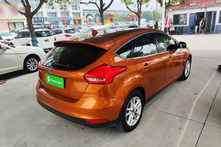 Used Ford Focus 2017 Hatchback 1.6L Automatic Fashion Edition Smart Drive Version Exterior 5