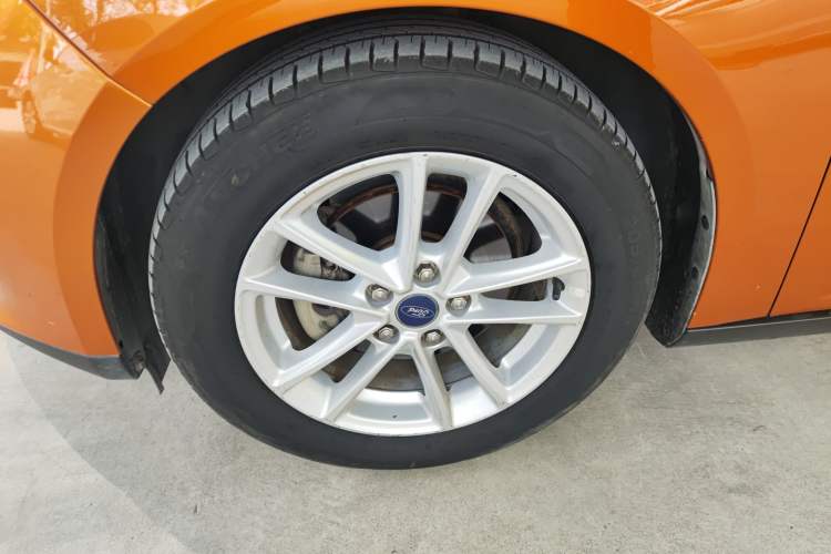 Used Ford Focus 2017 Hatchback 1.6L Automatic Fashion Edition Smart Drive Version Exterior 7