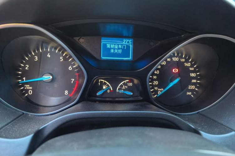 Used Ford Focus 2017 Hatchback 1.6L Manual Fashion Edition SmartDrive Version Instrument Cluster