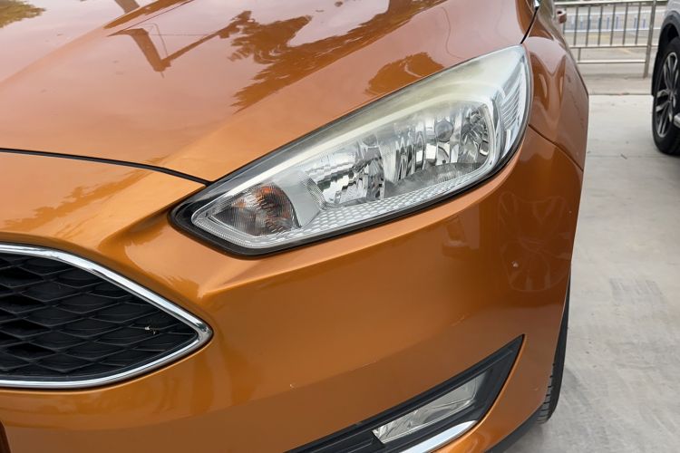 Used Ford Focus 2017 Hatchback 1.6L Automatic Fashion Edition Smart Drive Version Left Front Headlight