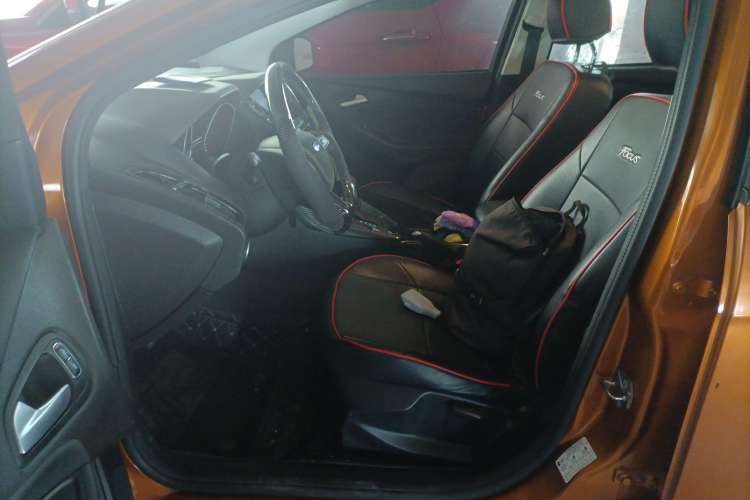 Used Ford Focus 2017 Hatchback 1.6L Automatic Comfort Plus SmartDrive Edition Left Front Seat