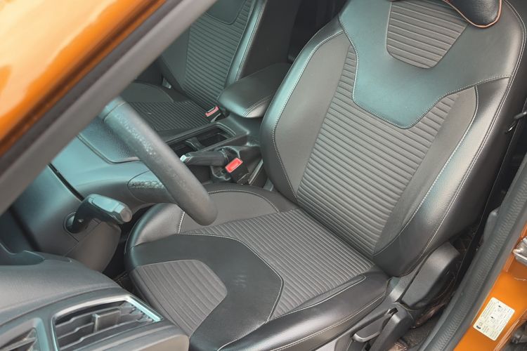 Used Ford Focus 2017 Hatchback 1.6L Automatic Fashion Edition Smart Drive Version Left Front Seat