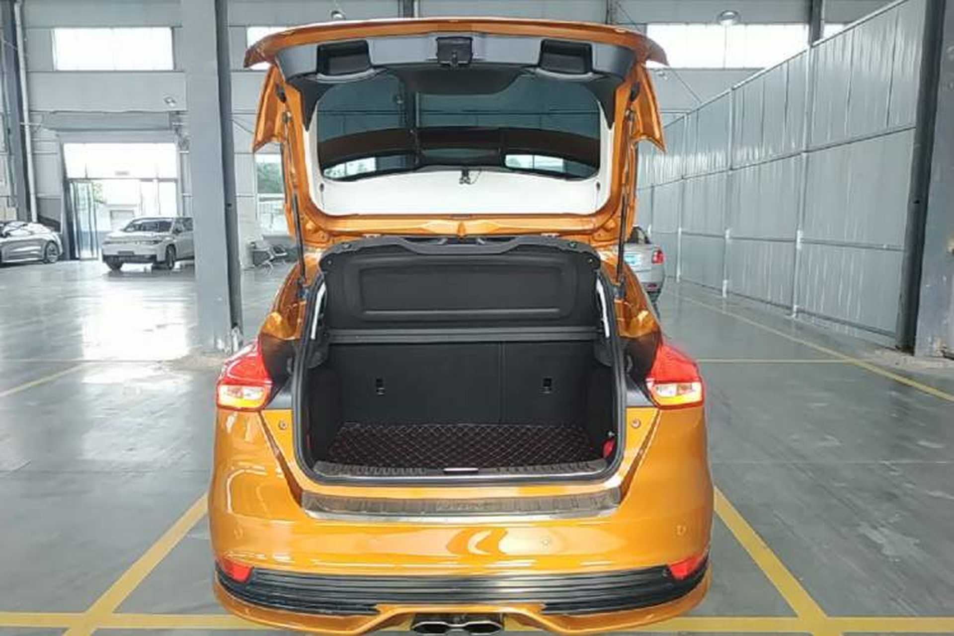 Used Ford Focus 2017 Hatchback EcoBoost 180 Automatic Sport Model Trunk