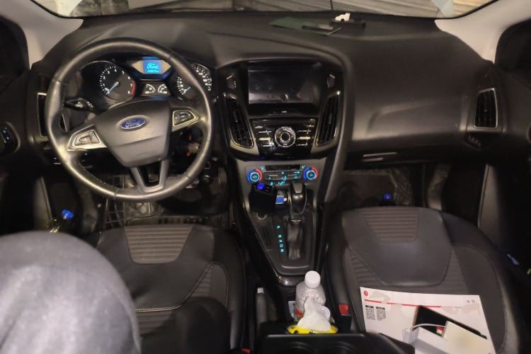 Used Ford Focus 2017 Sedan 1.6L Automatic Fashion Edition Smart Drive Version Center Console