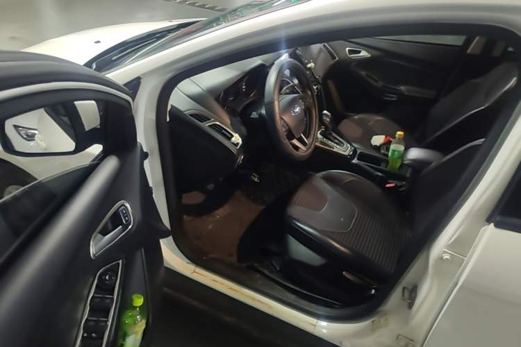 Used Ford Focus 2017 Hatchback 1.6L Automatic Fashion Edition Smart Drive Version Driver Seat