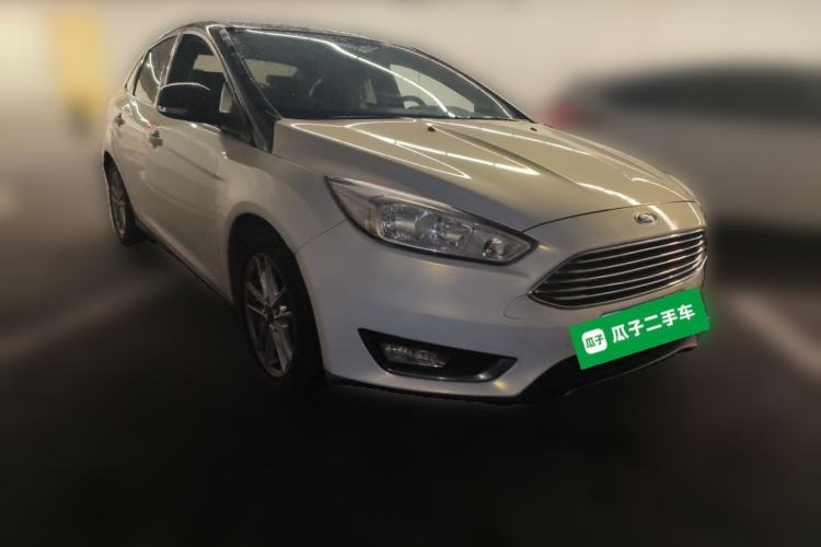 Used Ford Focus 2017 Sedan 1.6L Automatic Fashion Edition Smart Drive Version Front Right 45 Deg