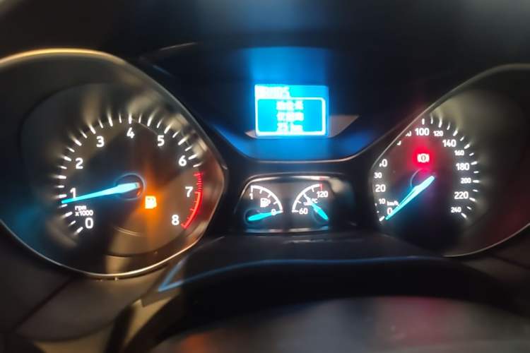 Used Ford Focus 2017 Hatchback 1.6L Automatic Fashion Edition Smart Drive Version Instrument Cluster