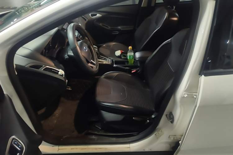 Used Ford Focus 2017 Hatchback 1.6L Automatic Fashion Edition Smart Drive Version Left Front Seat