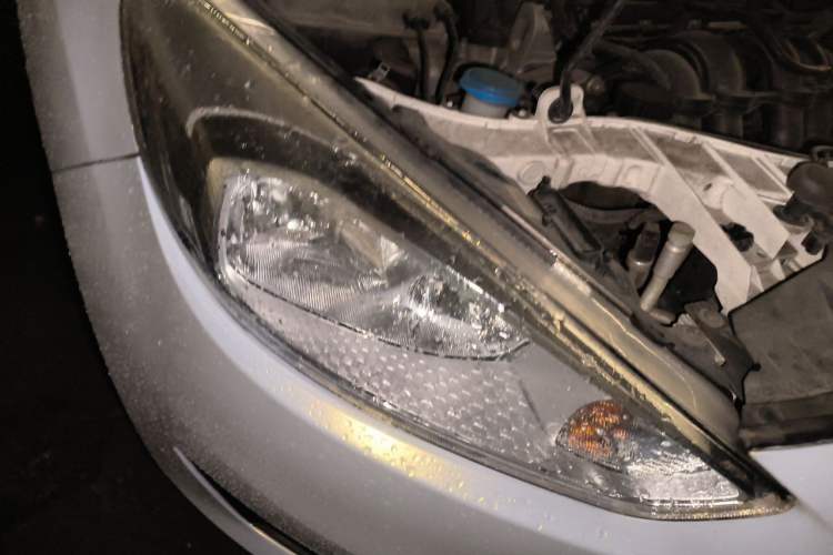 Used Ford Focus 2017 Sedan 1.6L Automatic Fashion Edition Smart Drive Version Right Front Headlight