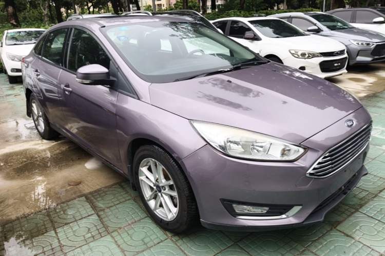 Used Ford Focus 2017 Sedan 1.6L Automatic Fashion Edition Smart Drive Version Front Right 45 Deg