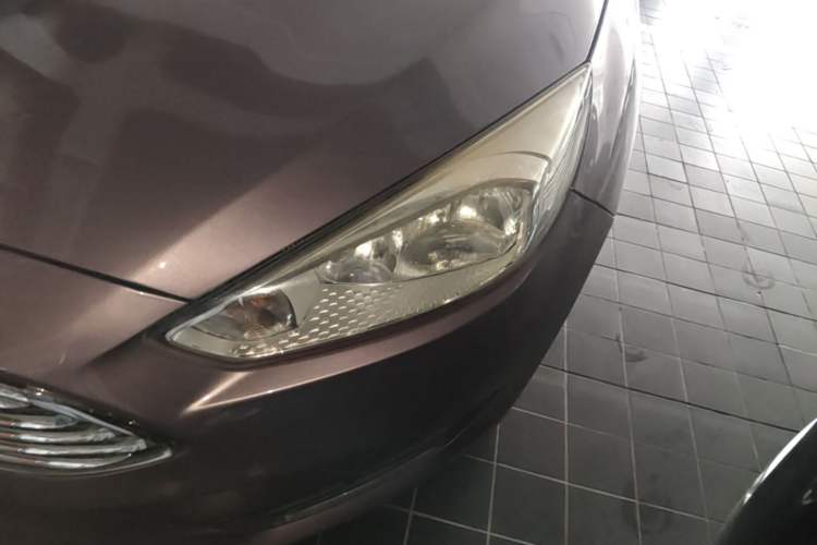 Used Ford Focus 2017 Sedan 1.6L Automatic Fashion Edition Smart Drive Version Left Front Headlight