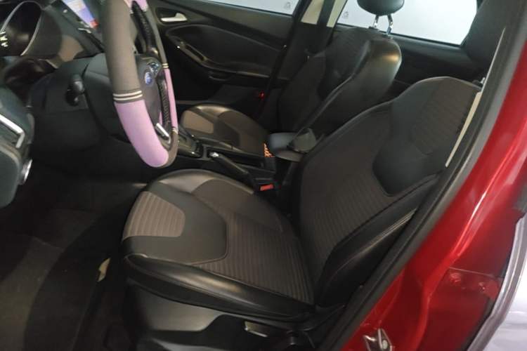 Used Ford Focus 2017 Sedan 1.6L Automatic Fashion Edition Smart Drive Version Left Front Seat