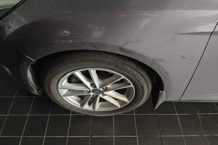 Used Ford Focus 2017 Sedan 1.6L Automatic Fashion Edition Smart Drive Version Left Front Wheel Hub