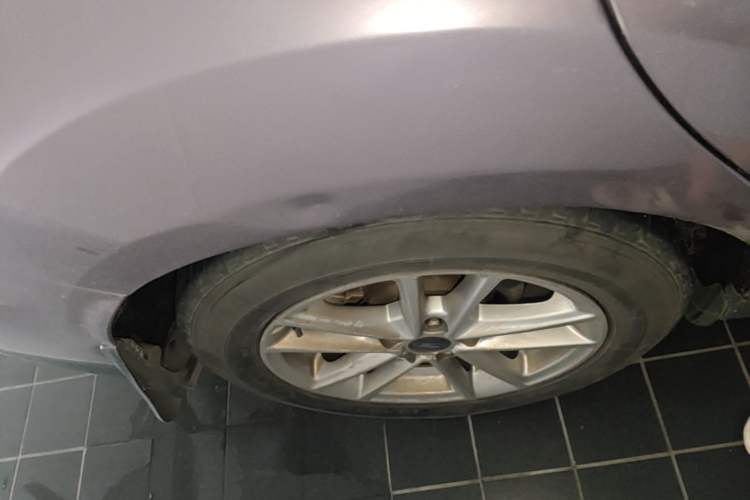 Used Ford Focus 2017 Sedan 1.6L Automatic Fashion Edition Smart Drive Version Right Rear Wheel Hub