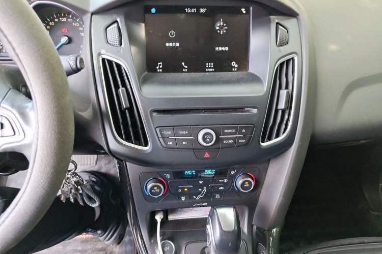 Used Ford Focus 2017 Hatchback EcoBoost 180 Automatic Elite Model Audio And AC Panel