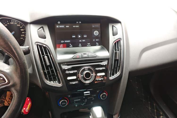 Used Ford Focus 2017 Sedan 1.6L Automatic Fashion Edition Smart Drive Version Audio And AC Panel