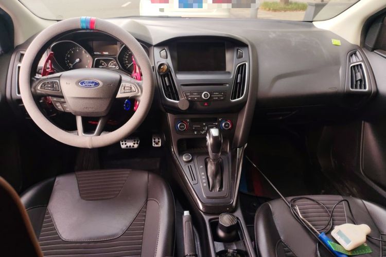 Used Ford Focus 2017 Sedan 1.6L Automatic Fashion Edition Smart Drive Version Center Console