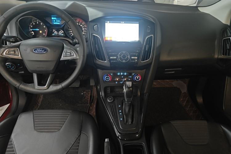 Used Ford Focus 2017 Sedan 1.6L Automatic Fashion Edition Smart Drive Version Center Console