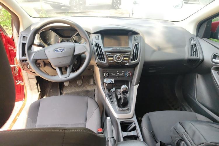 Used Ford Focus 2017 Hatchback 1.6L Manual Comfort Plus SmartDrive Edition Center Console