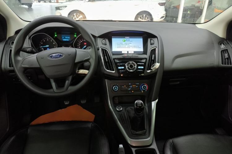 Used Ford Focus 2017 Hatchback 1.6L Manual Comfort Plus SmartDrive Edition Center Console
