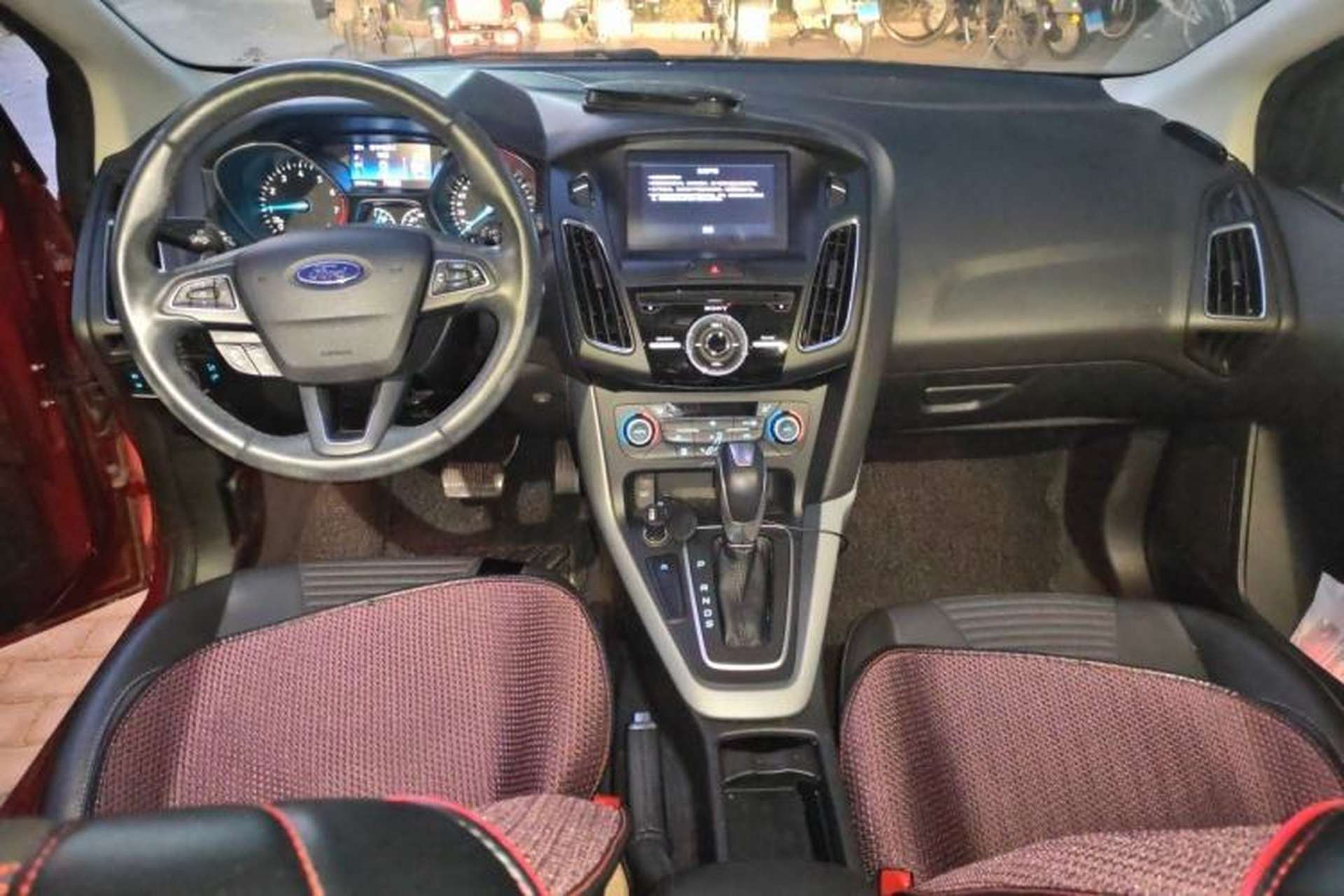 Used Ford Focus 2017 Hatchback EcoBoost 180 Automatic Sport Model Center Console