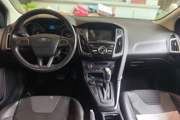 Used Ford Focus 2017 Sedan 1.6L Automatic Fashion Edition Smart Drive Version Center Console
