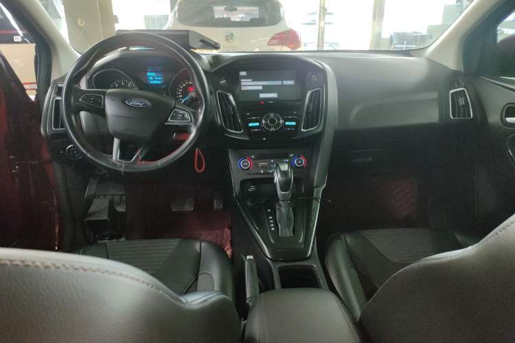 Used Ford Focus 2017 Hatchback 1.6L Automatic Fashion Edition Smart Drive Version Center Console