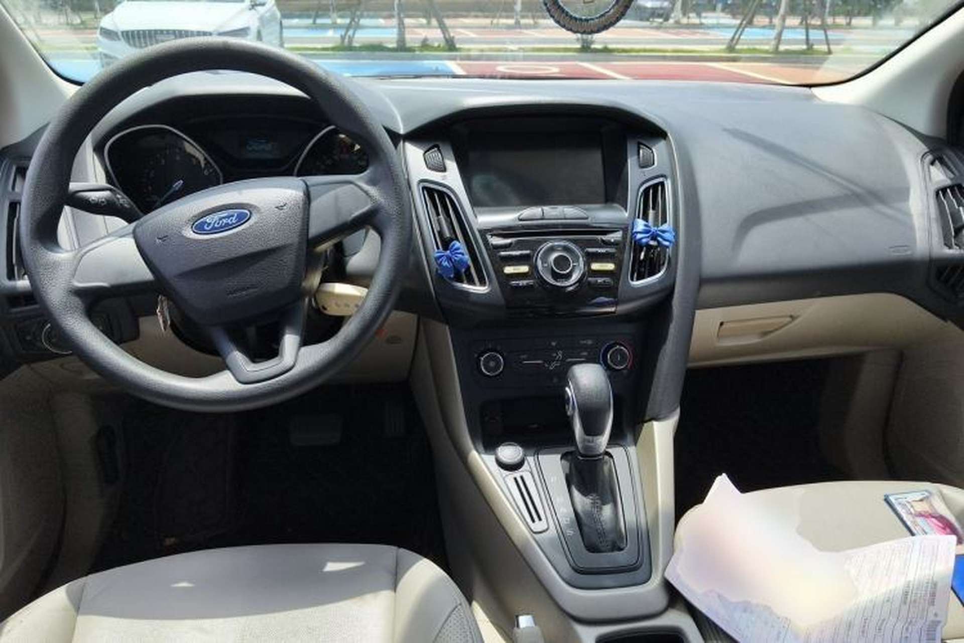 Used Ford Focus 2017 Sedan 1.6L Automatic Comfort Plus SmartDrive Edition Center Console