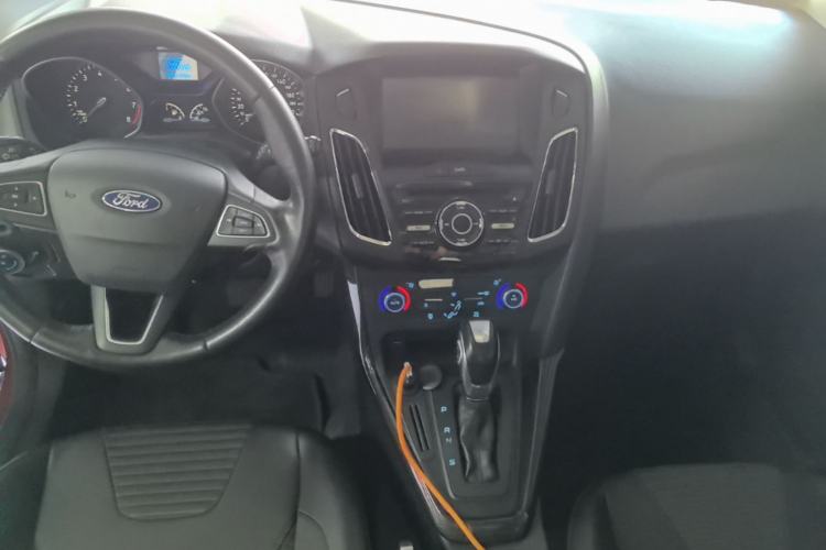 Used Ford Focus 2017 Hatchback 1.6L Automatic Fashion Edition Smart Drive Version Center Console