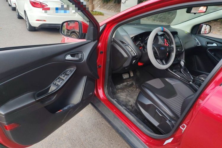 Used Ford Focus 2017 Sedan 1.6L Automatic Fashion Edition Smart Drive Version Driver Seat