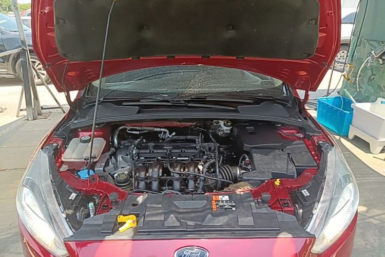 Used Ford Focus 2017 Hatchback 1.6L Automatic Comfort Plus SmartDrive Edition Engine Bay