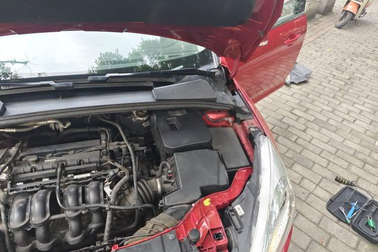 Used Ford Focus 2017 Sedan 1.6L Automatic Comfort Plus SmartDrive Edition Engine Bay Left