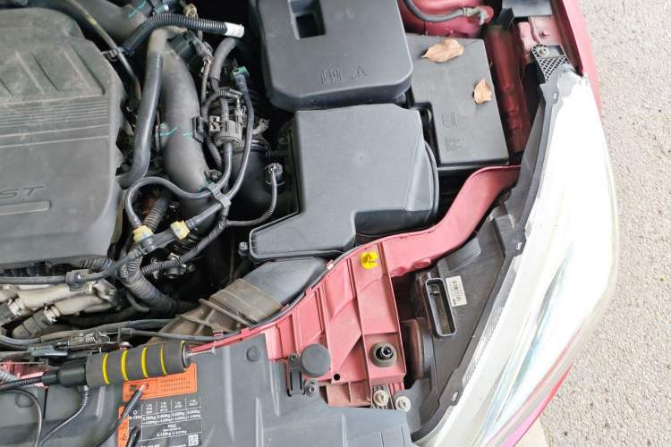 Used Ford Focus 2017 Hatchback EcoBoost 180 Automatic Elite Model Engine Bay Left