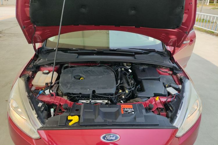 Used Ford Focus 2017 Sedan EcoBoost 180 Automatic Elite Model Engine Bay