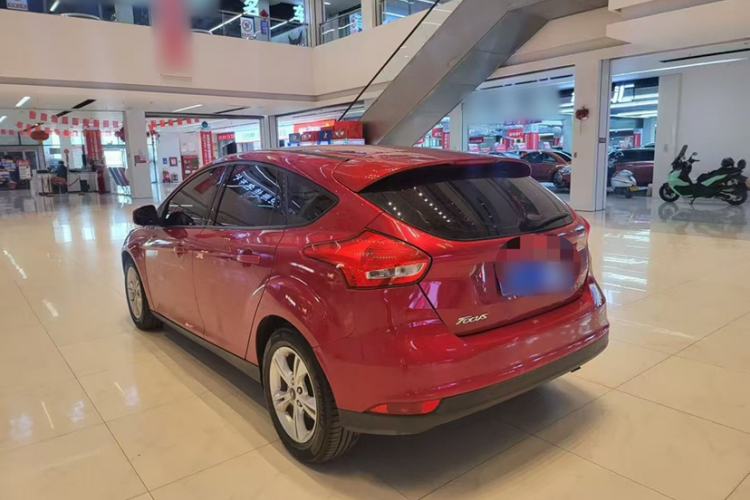 Used Ford Focus 2017 Hatchback 1.6L Automatic Comfort Plus SmartDrive Edition Exterior 1