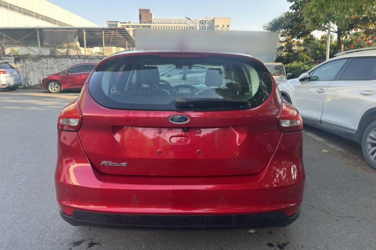 Used Ford Focus 2017 Hatchback 1.6L Manual Fashion Edition SmartDrive Version Exterior 1