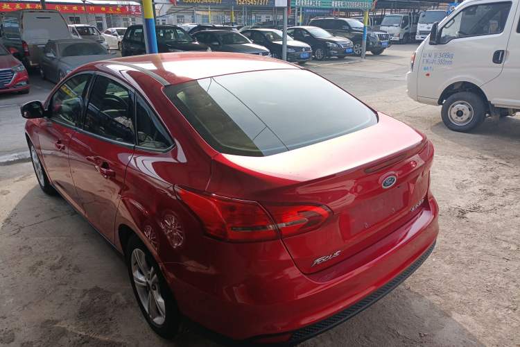 Used Ford Focus 2017 Sedan 1.6L Automatic Comfort Plus SmartDrive Edition Exterior 2