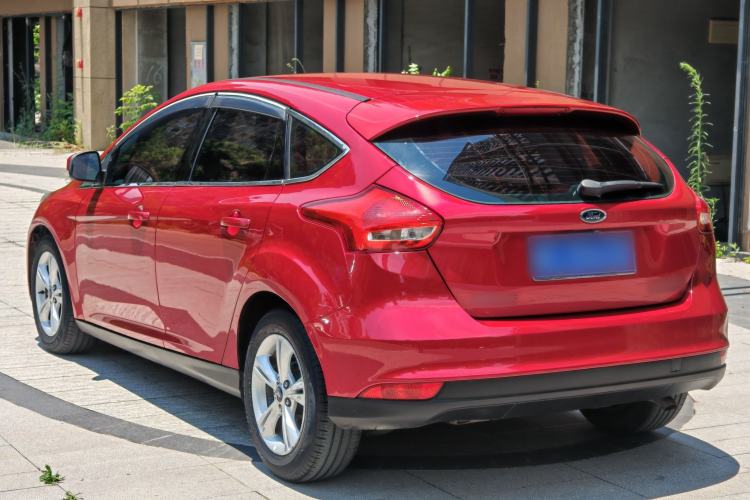 Used Ford Focus 2017 Hatchback 1.6L Automatic Comfort Plus SmartDrive Edition Exterior 3