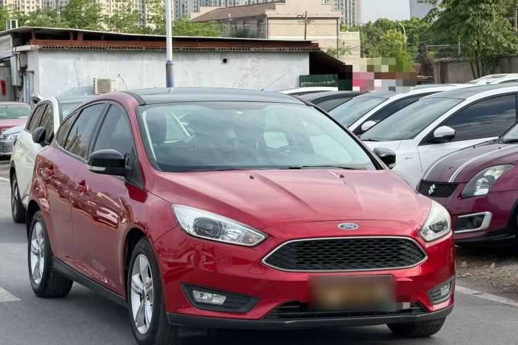 Used Ford Focus 2017 Hatchback 1.6L Manual Comfort Plus SmartDrive Edition Exterior 3