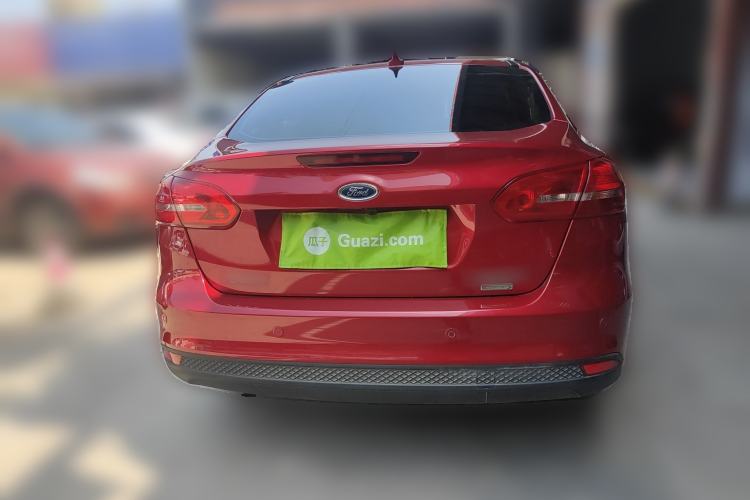 Used Ford Focus 2017 Sedan EcoBoost 125 Manual – Ultra-Style Edition with SmartDrive Features Exterior 4