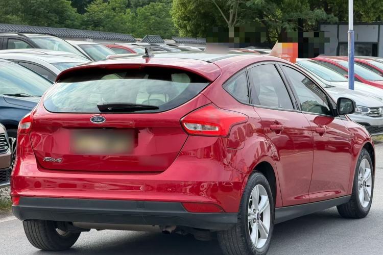 Used Ford Focus 2017 Hatchback 1.6L Manual Comfort Plus SmartDrive Edition Exterior 4