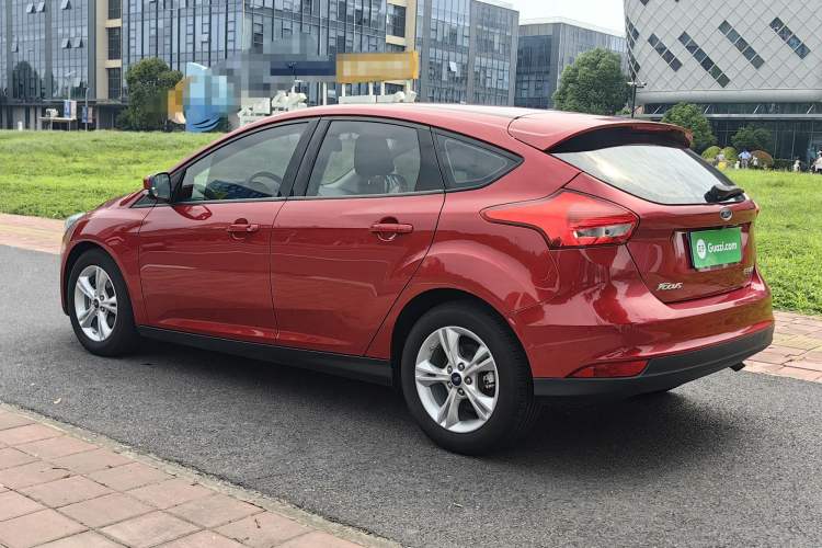 Used Ford Focus 2017 Hatchback 1.6L Automatic Comfort Plus SmartDrive Edition Exterior 5