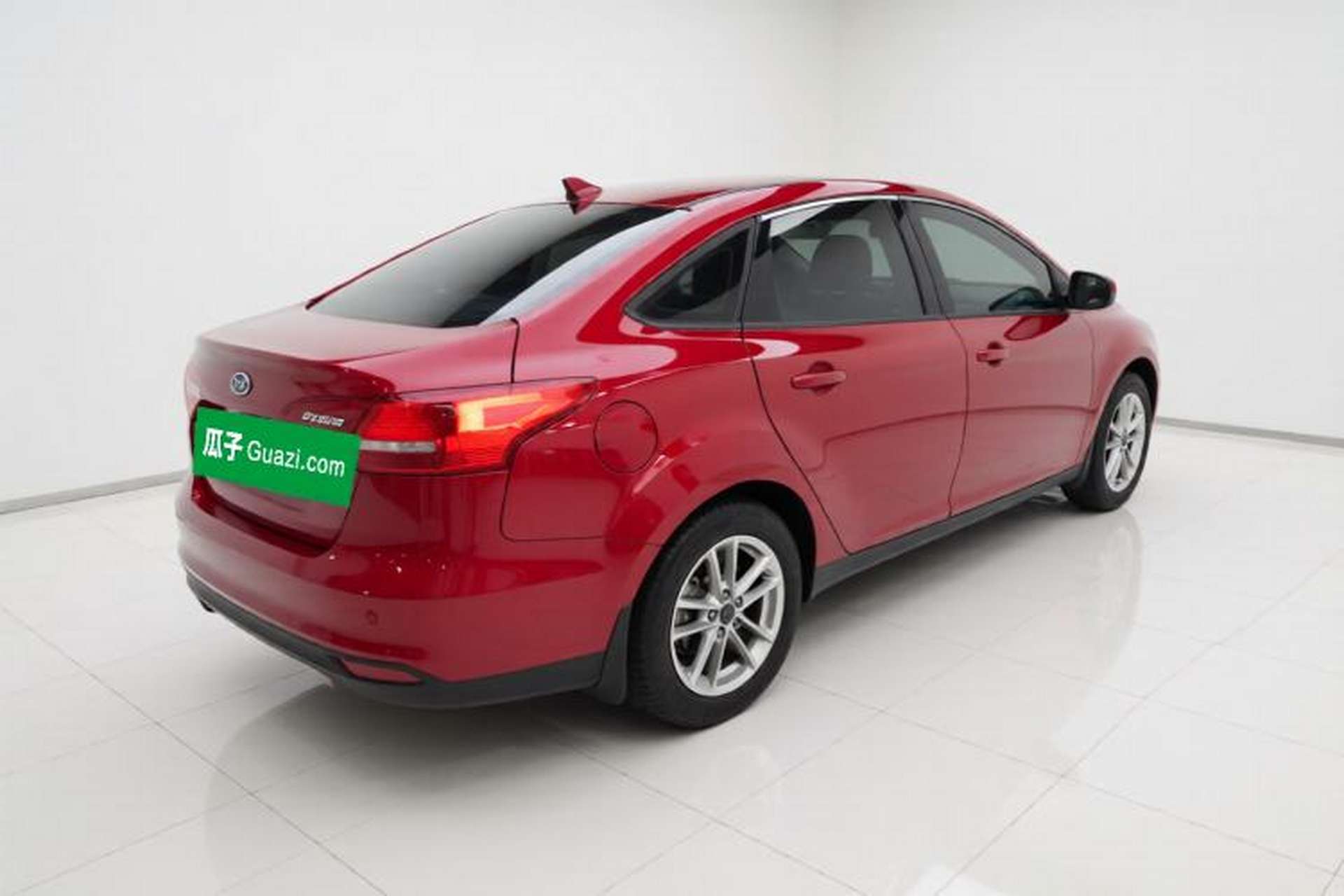 Used Ford Focus 2017 Sedan 1.6L Automatic Fashion Edition Smart Drive Version Exterior 5
